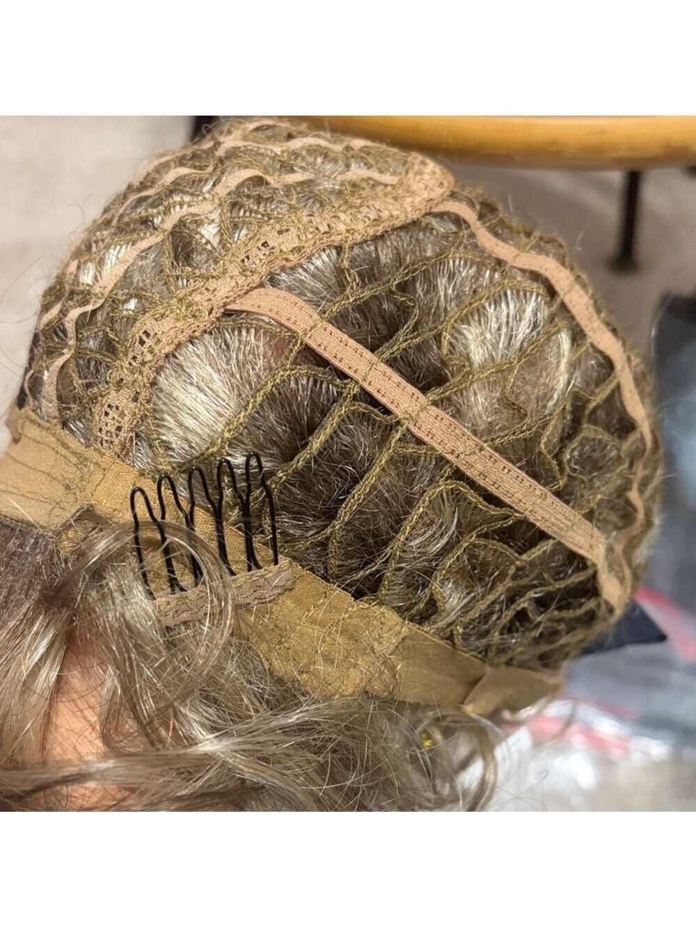 NWT- Stylish Curly Blonde Wig soft stretch #0021 - Picture 9 of 11